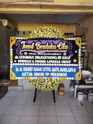 Papan Bunga di Menjing Jenawi